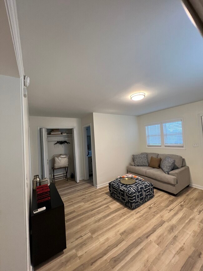 Building Photo - 1090 Mayson Turner Rd NW