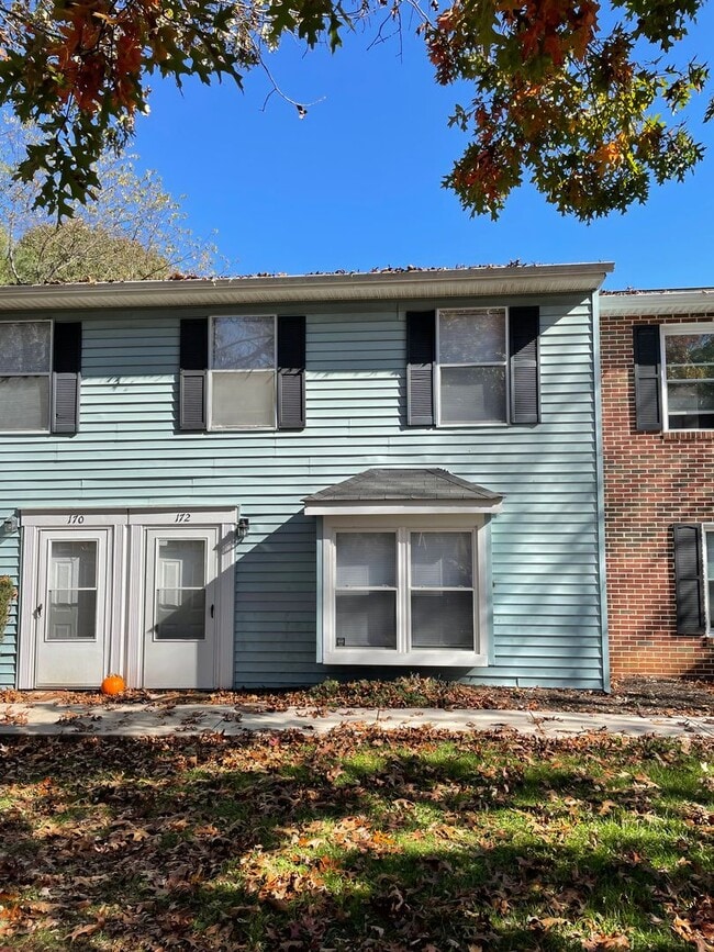 Building Photo - 172 Clover Valley Cir