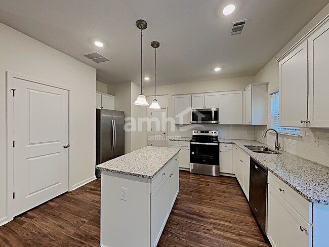 Building Photo - 81 Cheatham Hill Ln