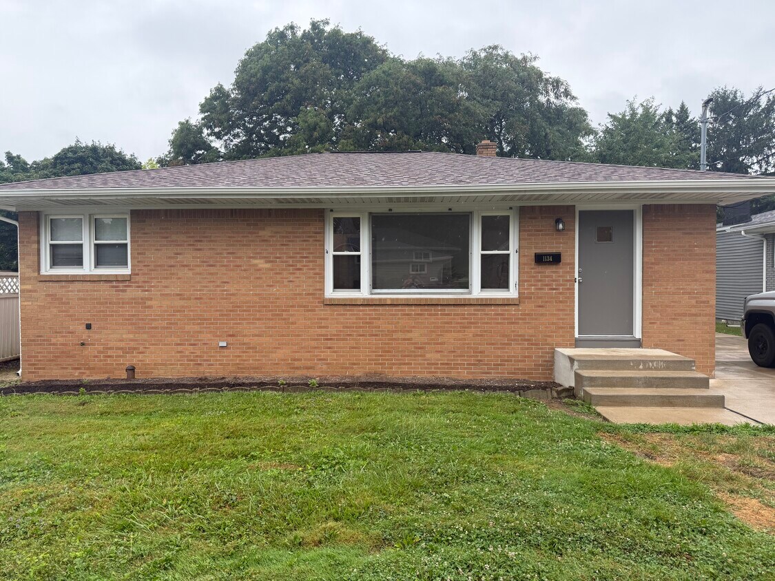 Foto principal - 1134 E 40th St