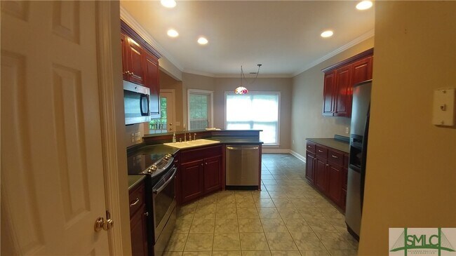 Building Photo - 785 Kelsall Dr