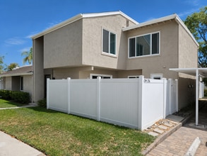 Building Photo - 1354 Evergreen Dr