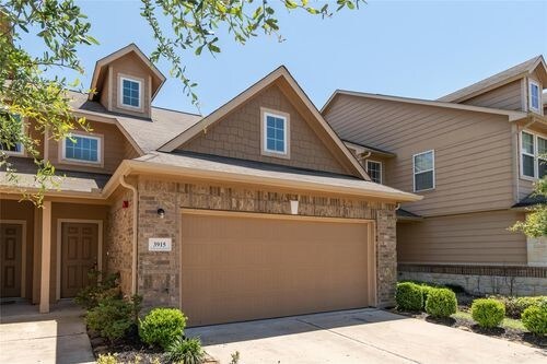 Building Photo - 3915 Calgary Cir