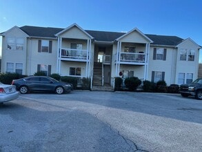 Building Photo - 105 Oriole Dr