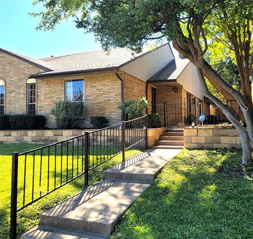 Primary Photo - 10641 Boedeker St