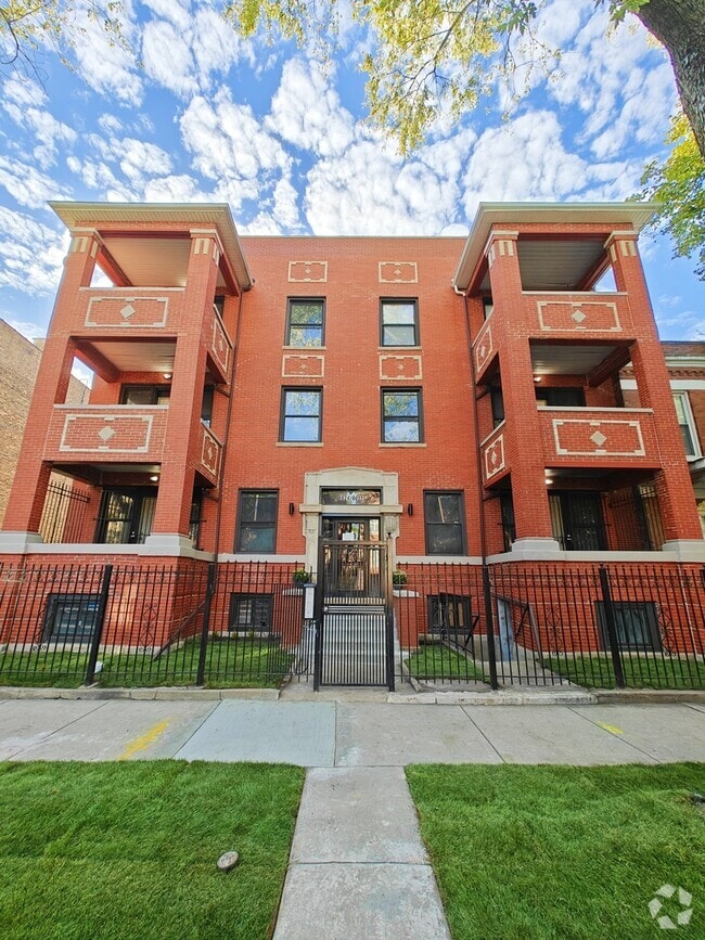 Building Photo - 6024 S Eberhart Ave