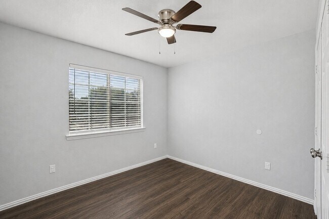 Foto del edificio - 4021 Preferred Pl