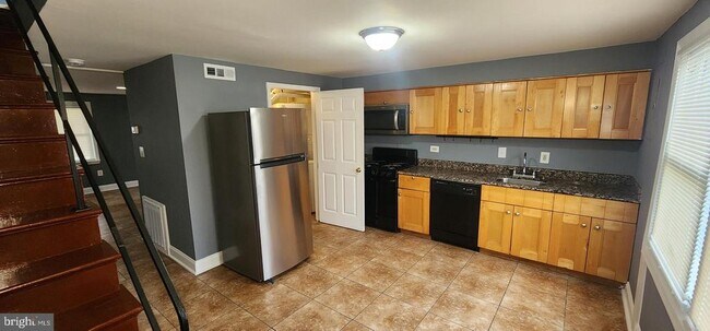 Foto del edificio - 7923 Baltimore St