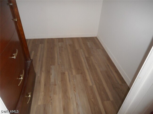 Foto del edificio - 1086 Forest Lakes Dr