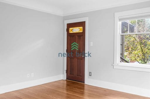 Foto del edificio - A beautiful 3 bed and 1 bathroom house for rent