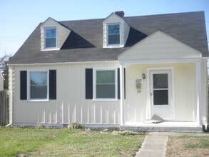 Building Photo - 8227 Dundalk Ave