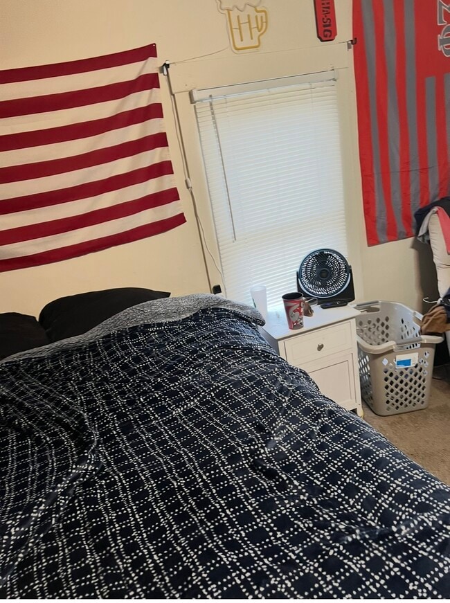 Building Photo - 309 S Willow St