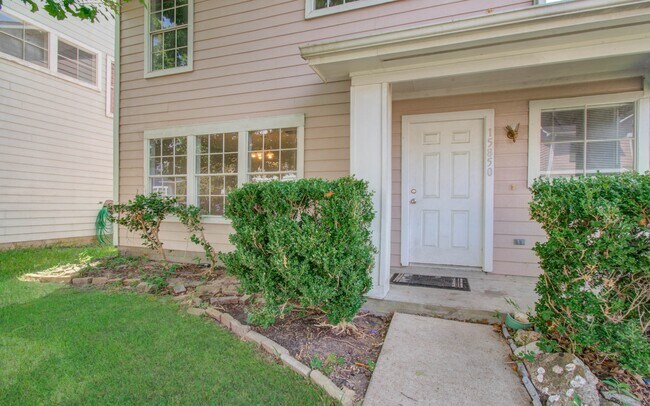 Foto del edificio - 15850 E Park Ct