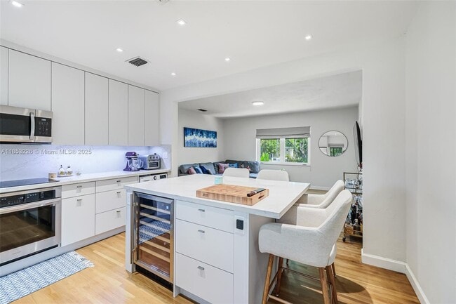 Foto del edificio - 7635 SW 56th Ave