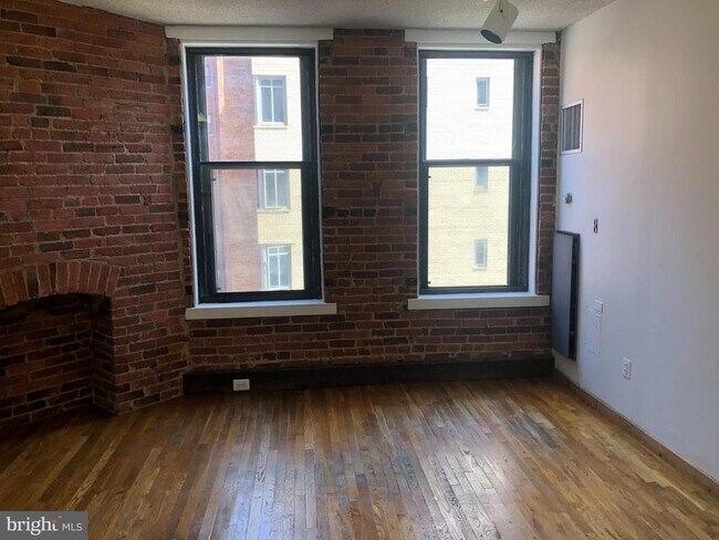 Foto del edificio - 1615 Q St NW