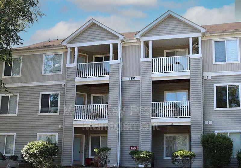 Foto principal - 1351-301 Crab Orchard Dr