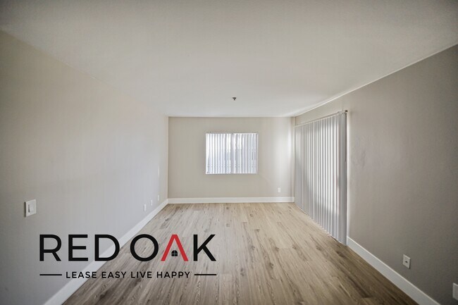 Foto del edificio - ~2 Weeks FREE~ Spacious, Beautiful Two Bed...