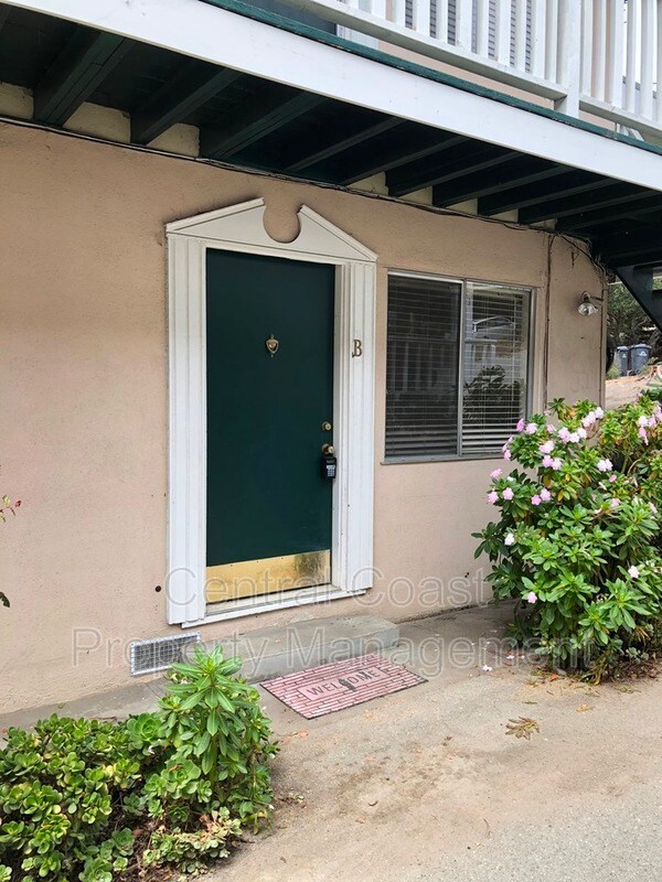 Building Photo - 1021 Funston Ave
