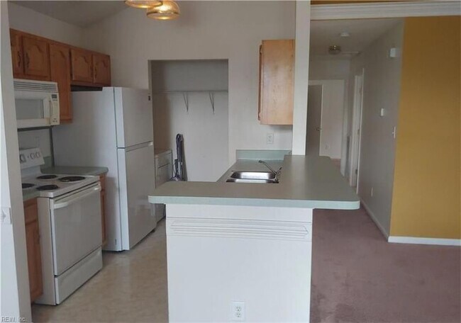 Foto del edificio - 400 Adkins Arch