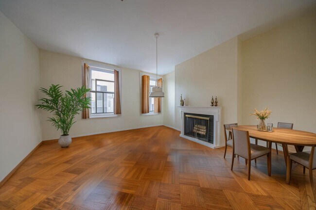 Foto del edificio - 1713 Beacon St