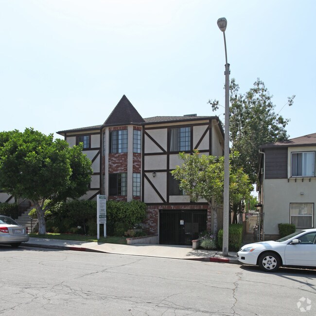 Building Photo - elm226