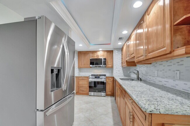 Foto del edificio - 5600 N Flagler Dr