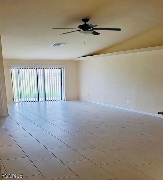 Building Photo - 4540 SW 8th Ct