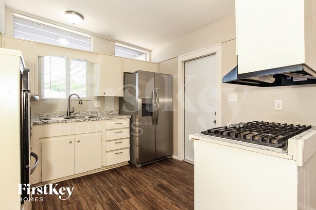Foto del edificio - 8830 N 37th Ave