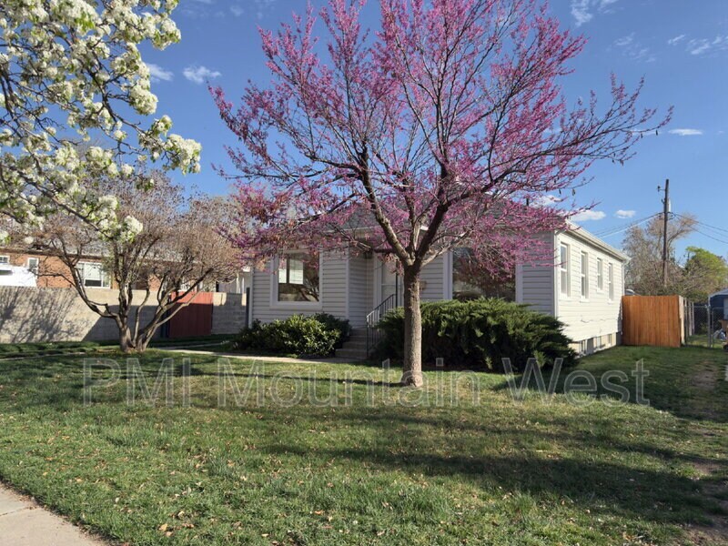 Photo - 1878 E. Stratford Ave.