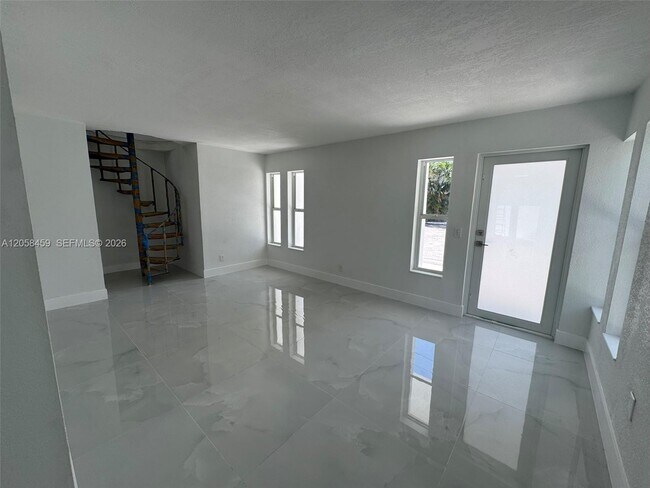 Foto del edificio - 3315 NW 13th Terrace