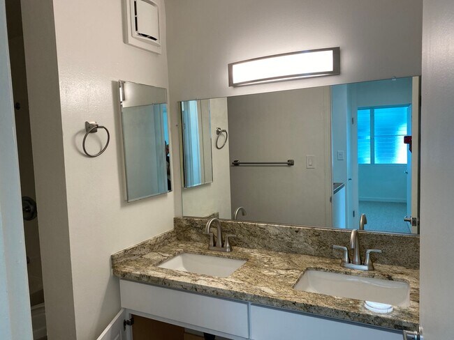 Foto del edificio - 3BR/1.5BA - Wailuku Park Townhouse