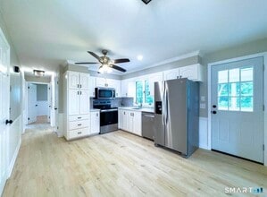Building Photo - 32 Kaynor Dr