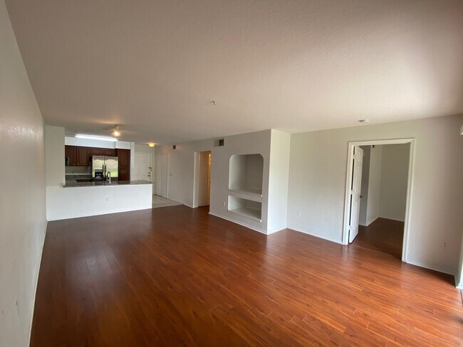 Foto del edificio - 13941 Fairway Island Dr