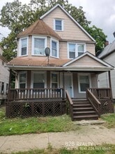 Building Photo - 1358 E 90th St