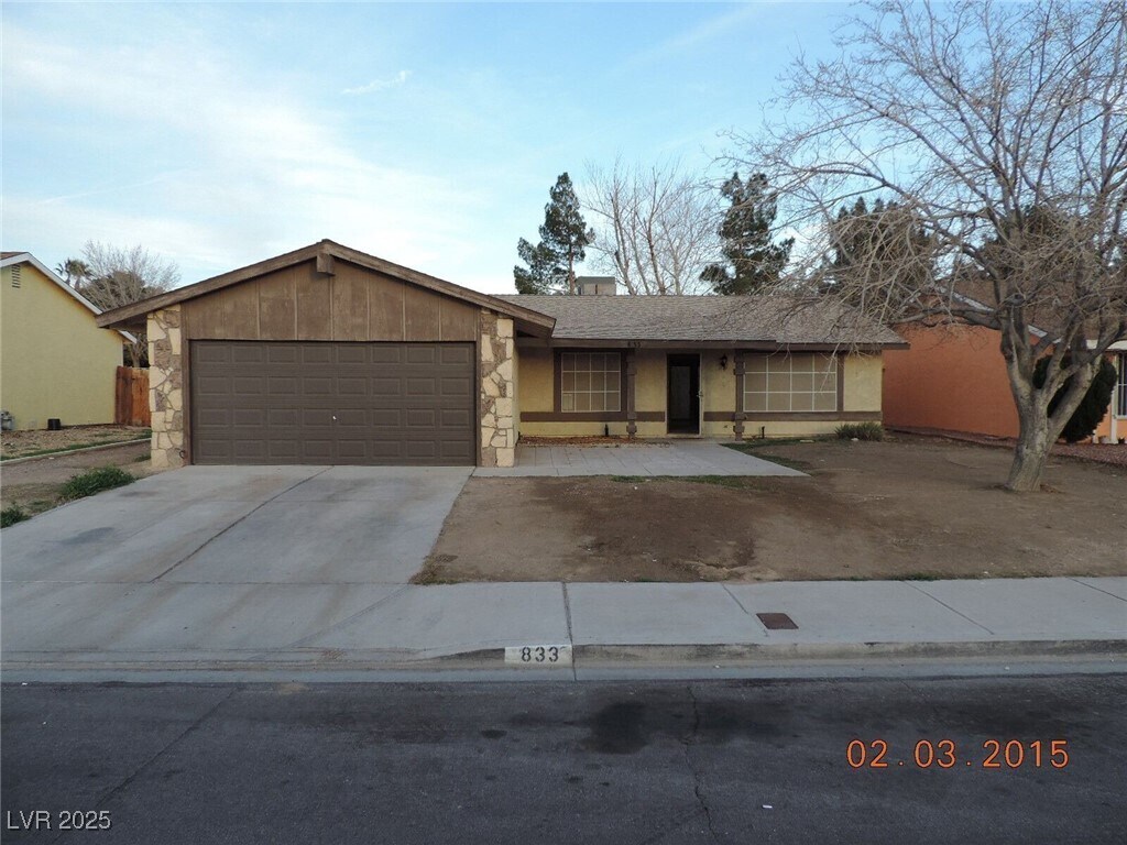 Foto principal - 833 Dusk Dr