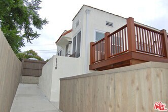 Building Photo - 1130 Laveta Terrace