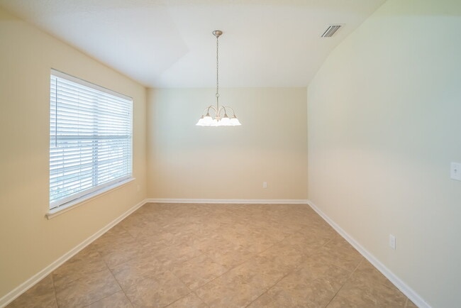 Building Photo - 71 Stirlingshire Ct
