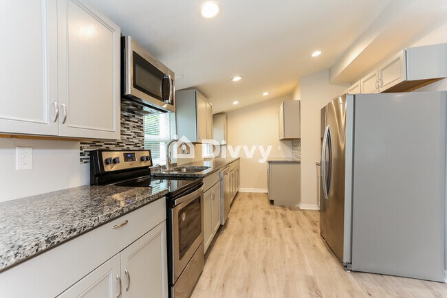 Foto del edificio - 7163 MARK ST, JACKSONVILLE, FL 32210