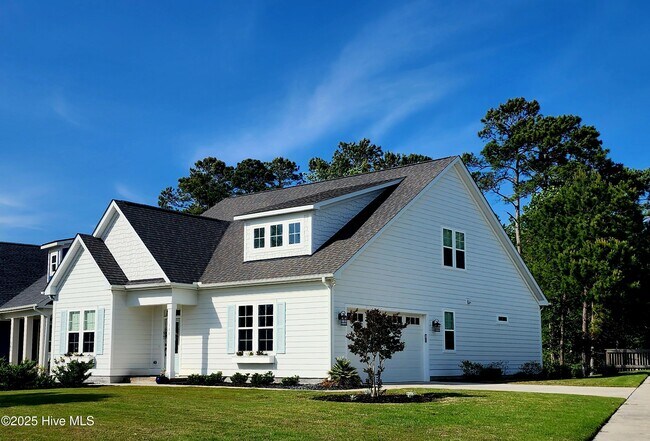 Building Photo - 380 Lake Firefly Loop