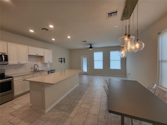 Foto del edificio - 2820 Troubadour St