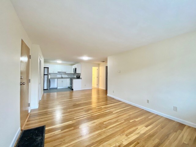 Foto del edificio - 39 Englewood Ave