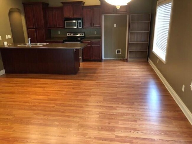 Foto del edificio - 3 Bedroom, 2 bathroom 1600 square foot single family home