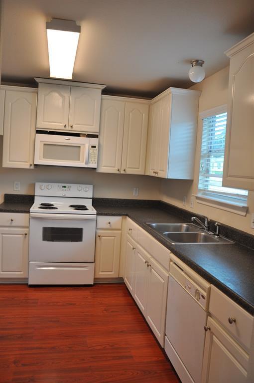 Building Photo - 12998 Jayton Wood Way