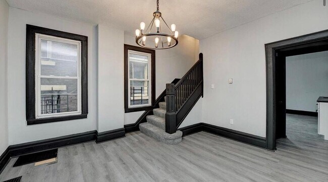 Building Photo - 814-816 S Ohio Avenue