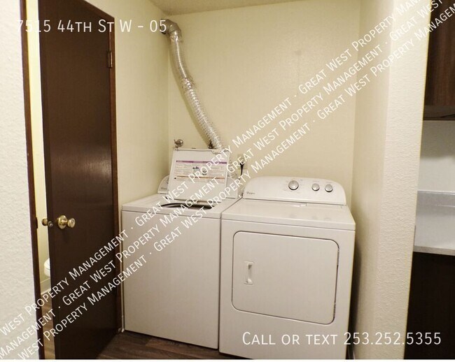 Foto del edificio - 7515 44th St W