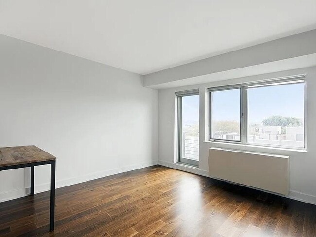 Building Photo - 100 Maspeth Ave