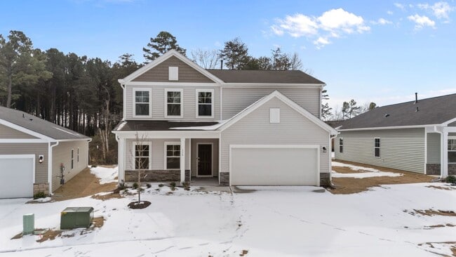 Building Photo - 4 Bedroom/3 Bath Sanford