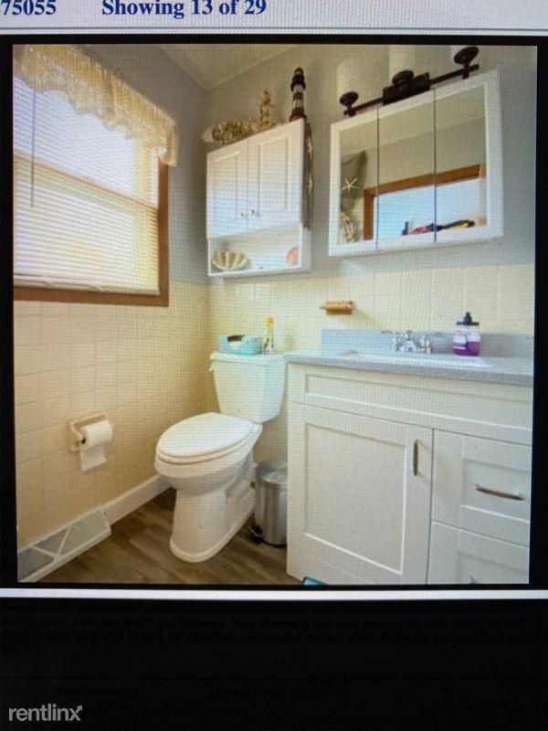 Building Photo - 3 br, 1.5 bath House - 2409 W 8th St
