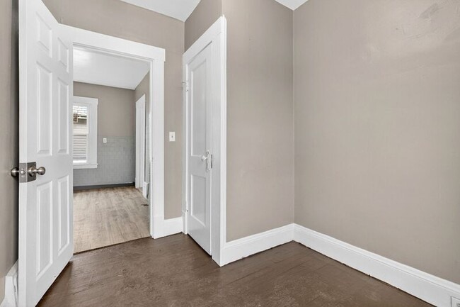 Foto del edificio - 4118 E 64th St