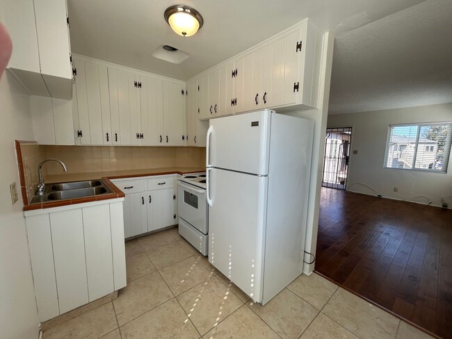 Foto del edificio - 1 Bed, 1 Bath in Central SD! Water/Trash I...